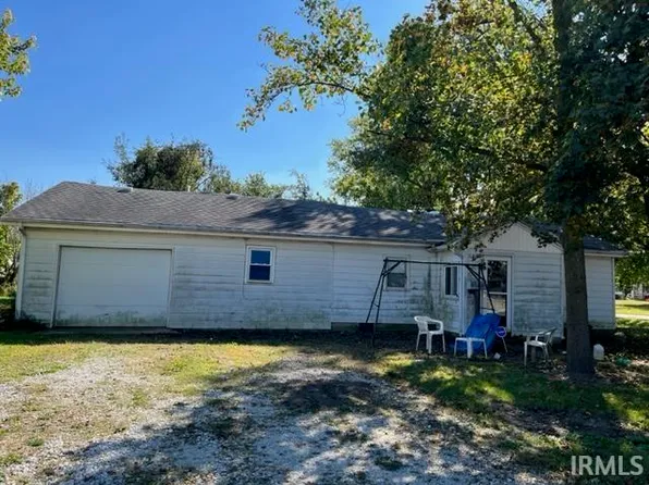 623 W Chestnut St, Hartford City, IN 47348