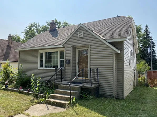 2467 South 66th STREET, West Allis, WI 53219