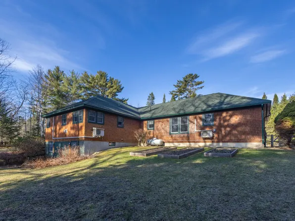 39 Stonehurst Drive, Camden, ME 04843