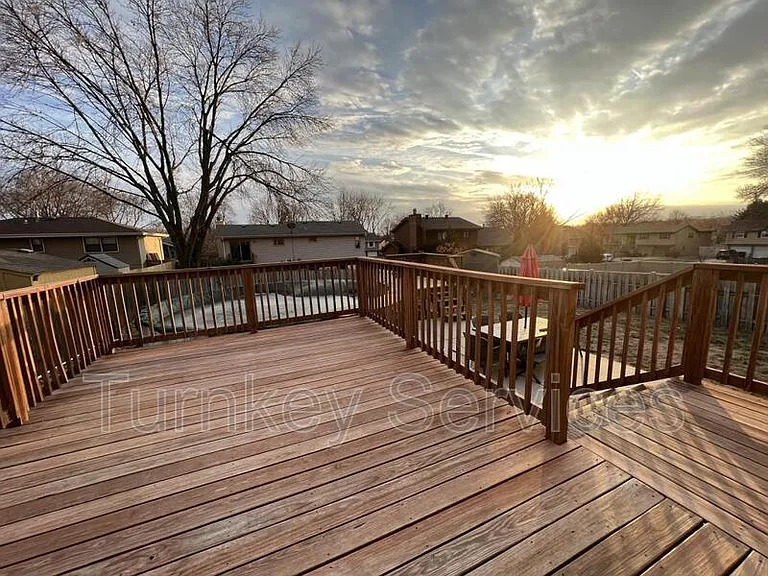 15423 Stony Brook Blvd — Photo 17
