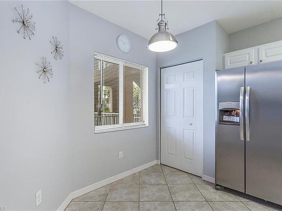 4th image of 10030 Maddox Ln APT 305
