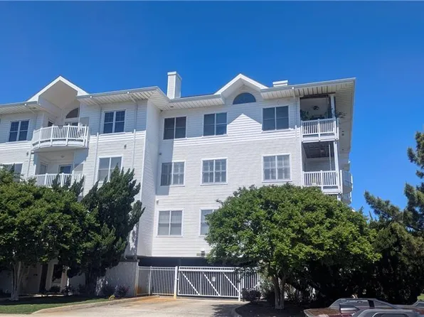 400 Rudee Point Rd APT 107, Virginia Beach, VA 23451
