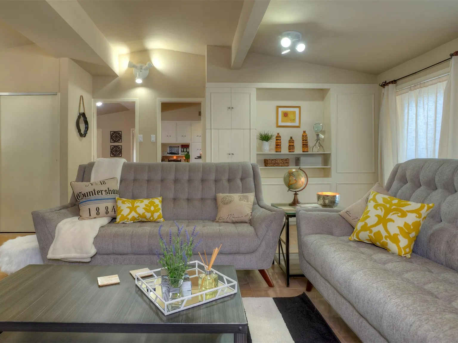 2 bed, 2.0 bath, 1600 sqft, $2,595 — Photo 3