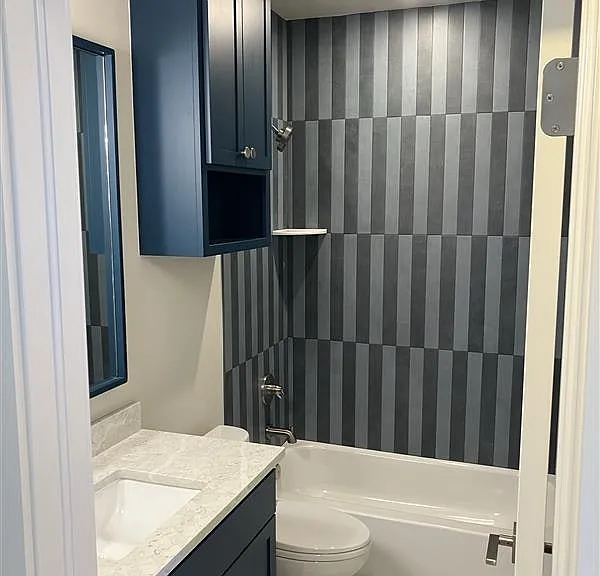 1640 Spoke St #3 — Photo 4