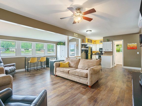 4th image of 2655 W Selkirk Lake Dr
