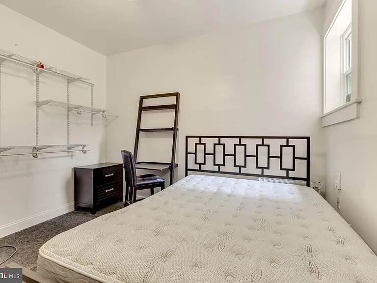 2208 Christian St #1 — Photo 6