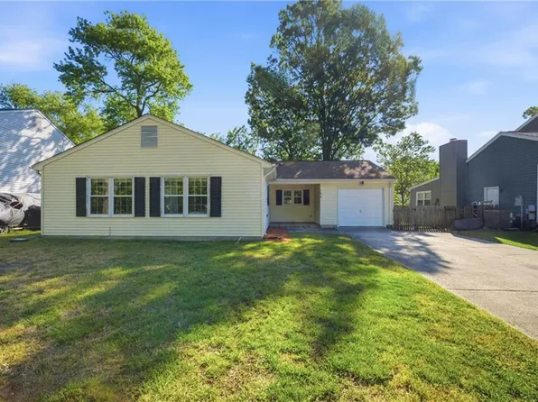 166 Fairmont Dr, Hampton, VA 23666