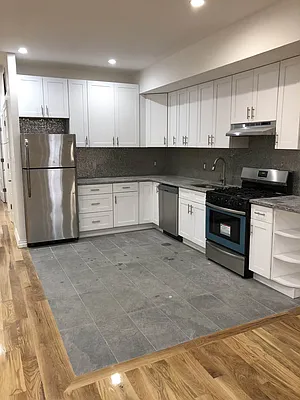 Rented by Gazal International Brokerage Group | media 4