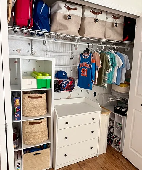 2nd Bedroom Closet