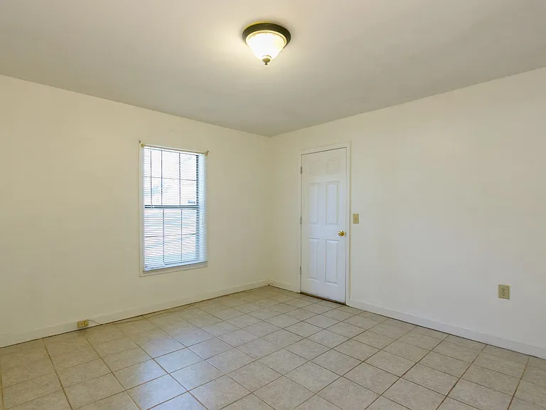 1169 Hillcrest Ct — Photo 35