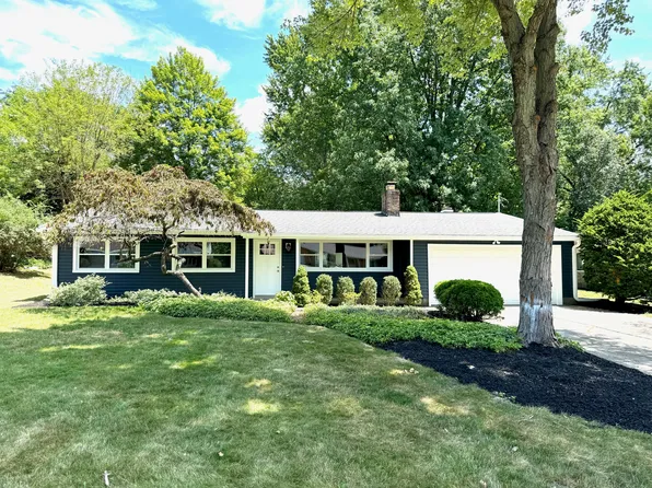 3285 Bancroft Rd, Akron, OH 44333