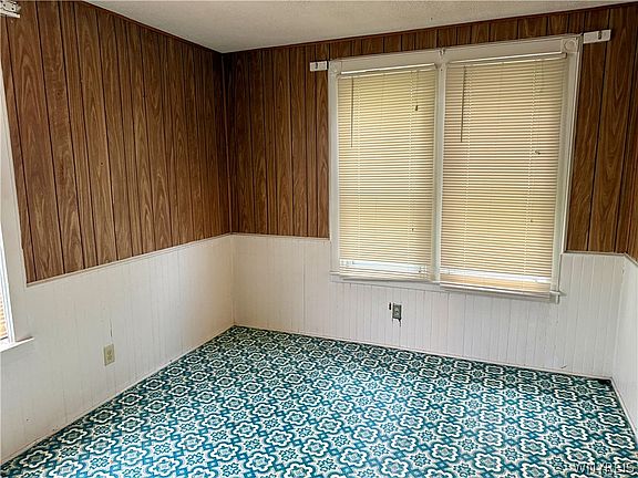 4th image of 41 Duane Ave