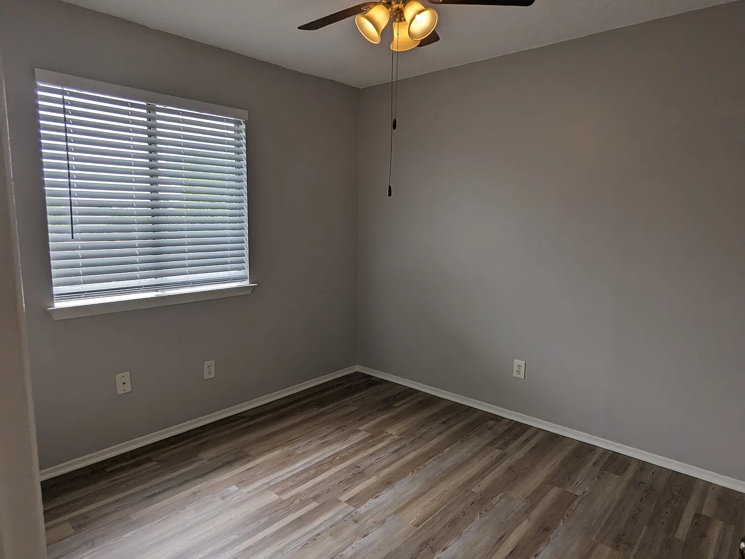 2 bed, $1,125 — Photo 3