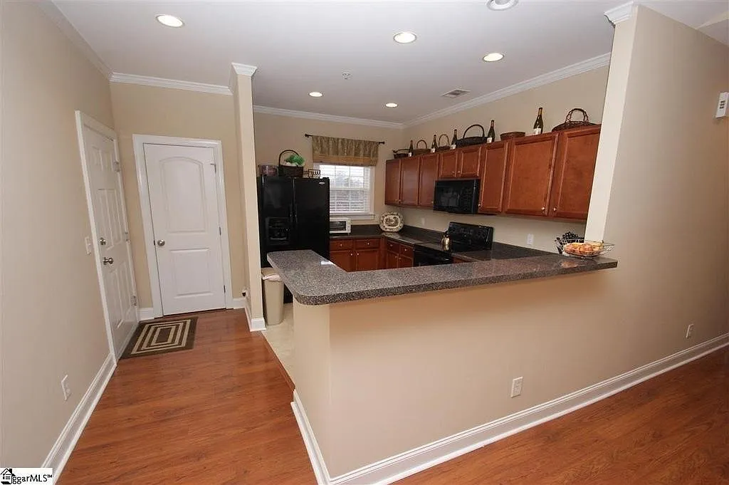 3 bed, 1475 sqft, $1,700 — Photo 3