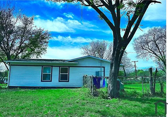 223 Sheila Dr — Photo 18