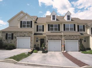 192 Lukens Mill Dr, Coatesville, PA 19320