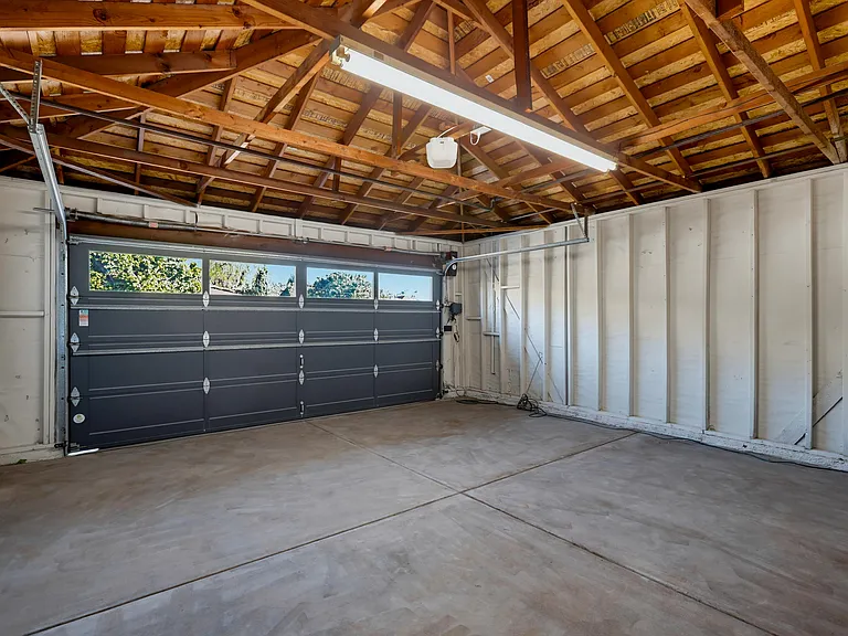 25251 Via Piedra Blanca — Photo 49