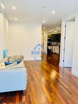 Rented by Blue Egg Realty Corp | media 10