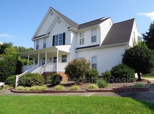 4016 Cole Ave, Jamestown, NC 27282