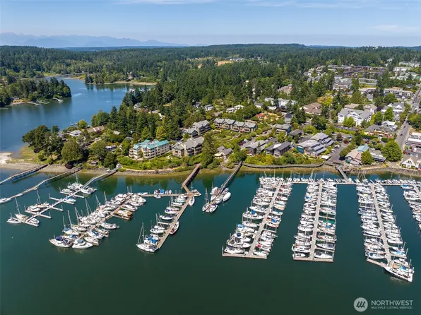 141 Parfitt Way SW #M-10, Bainbridge Island, WA 98110