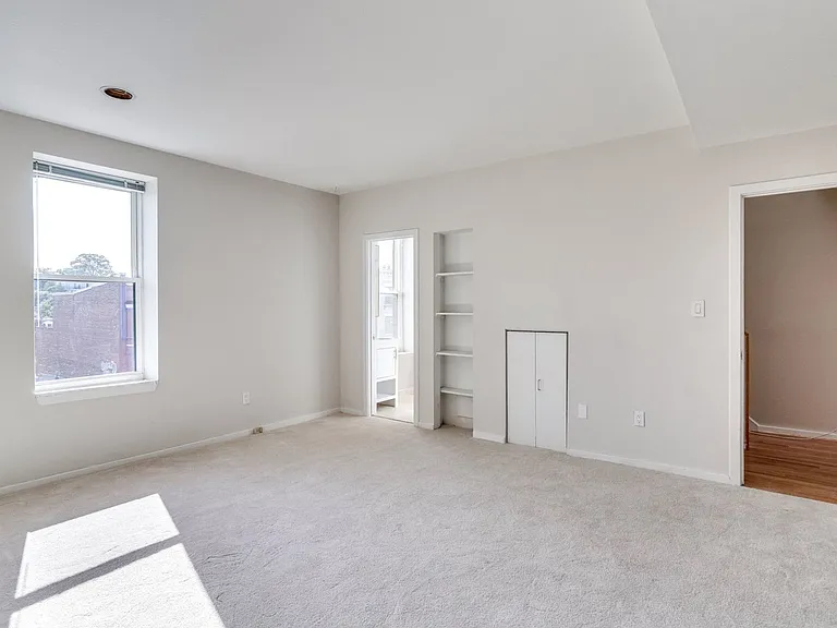 2300 18th St NW #310 — Photo 17
