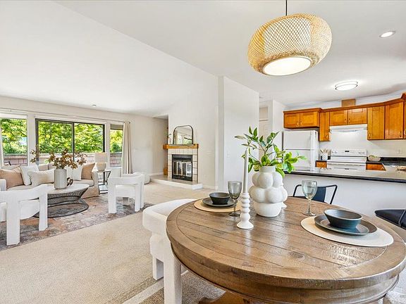 2nd image of 106 Posada Del Sol