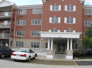 1220 Depot St UNIT 103, Glenview, IL 60025