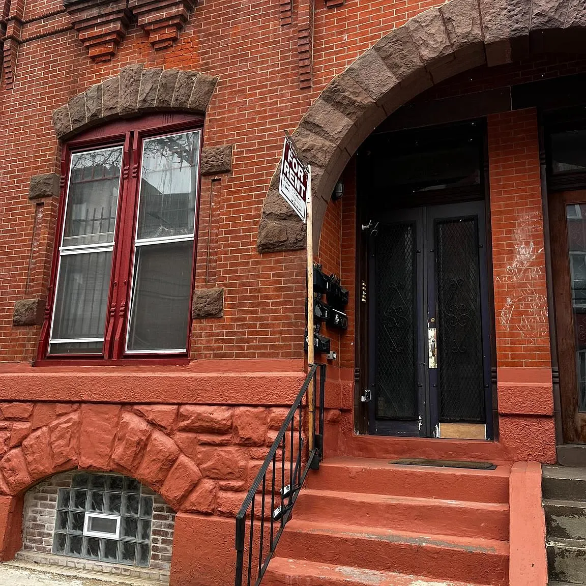 1 bed, 3495 sqft, $1,200 — Photo 2