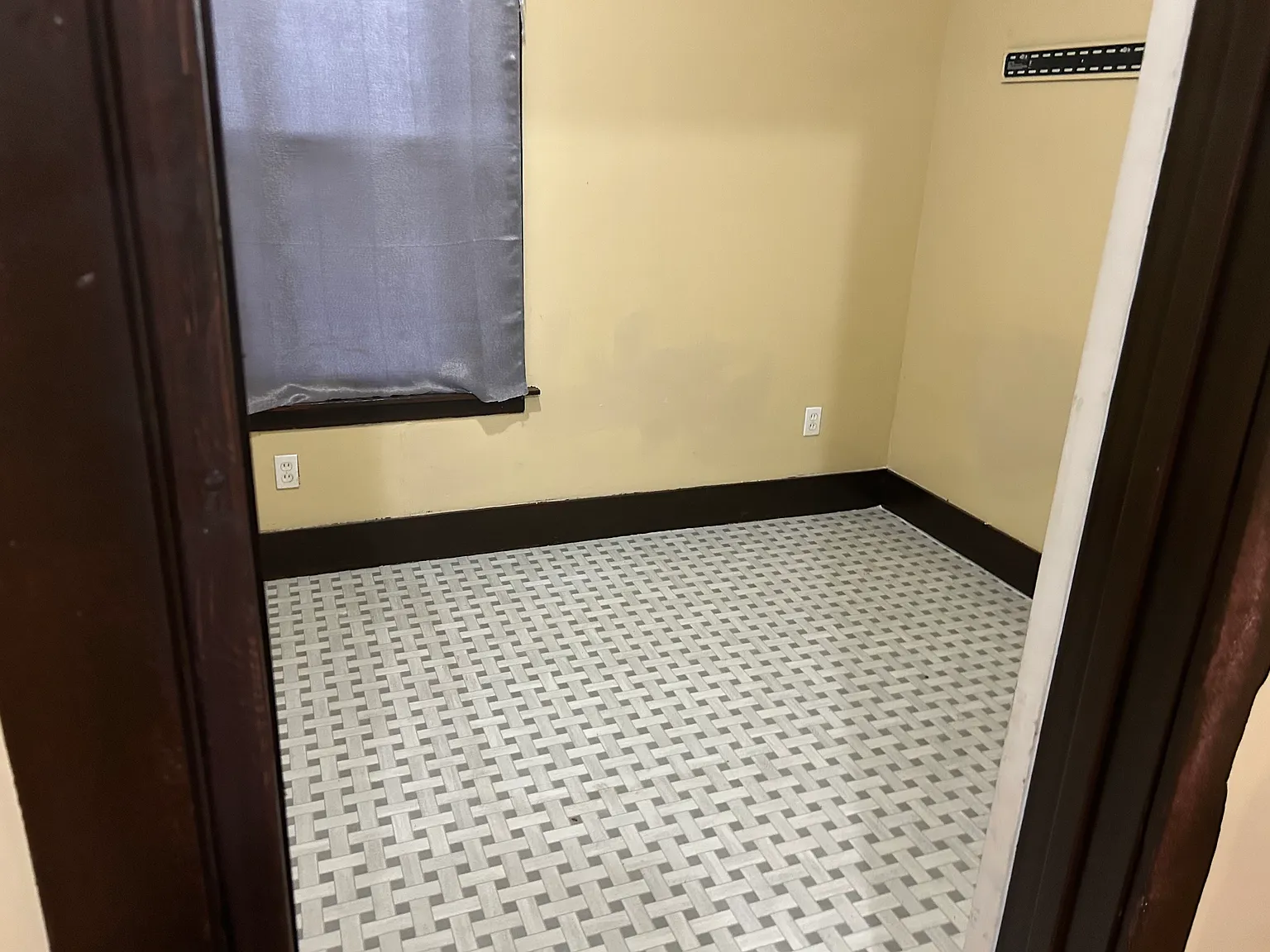 2 bed, 950 sqft, $1,000 — Photo 3