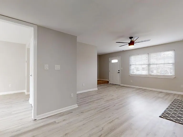 114 Villa Dr — Photo 7