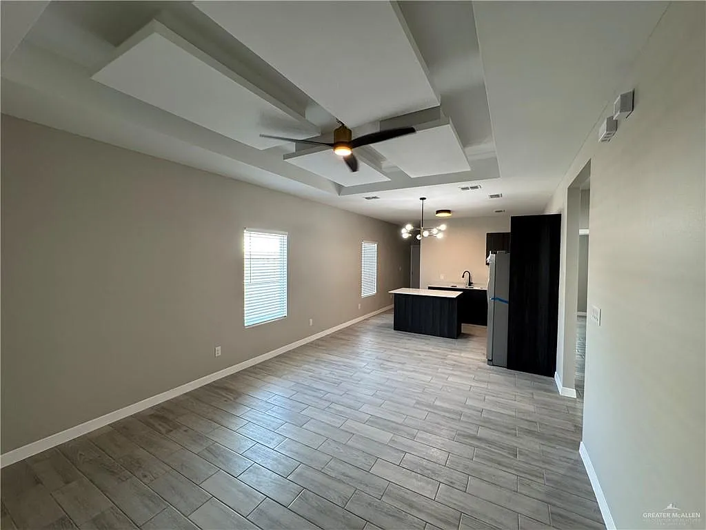 2 bed, 2.0 bath, 1000 sqft, $1,250 — Photo 2