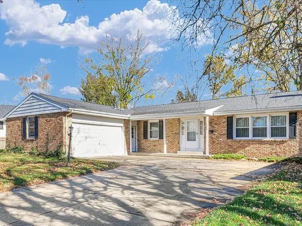 2504 Combes St, Urbana, IL 61801