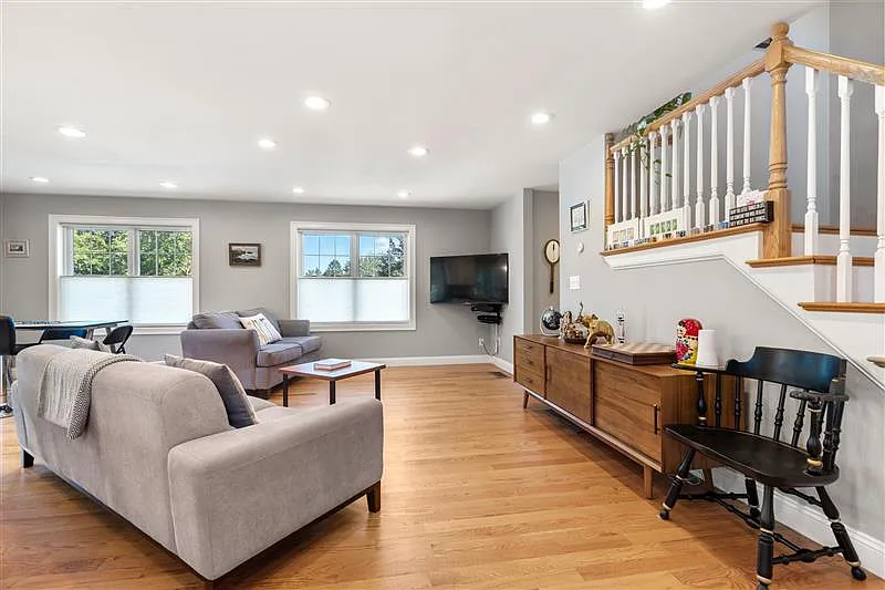 28 Park Ave #1