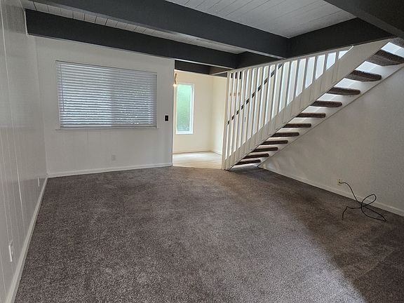 5th image of 314 Owen St APT B