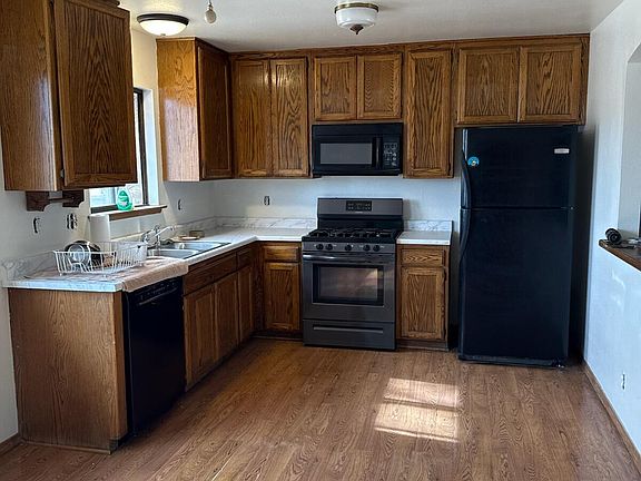 4th image of 10052 E Avenue S2