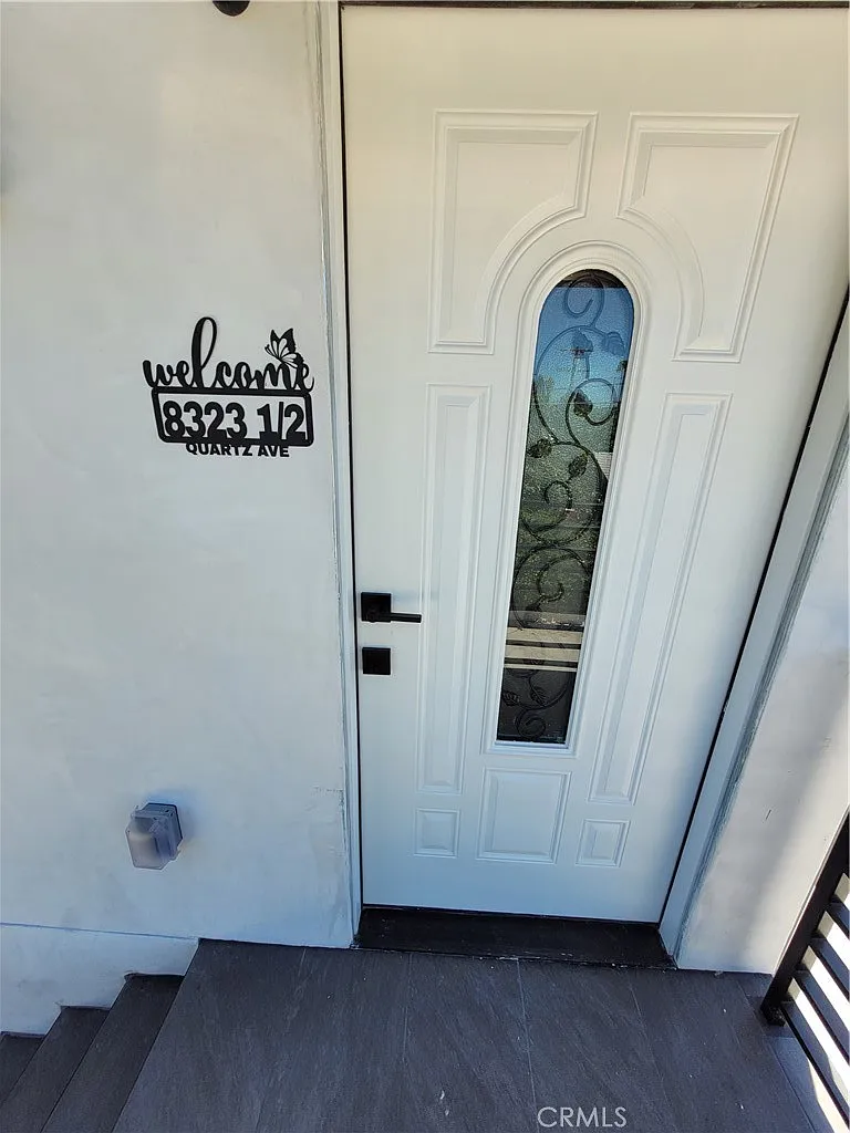 3 bed, 1055 sqft, $3,600 — Photo 4