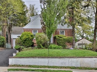 165 W Clinton Ave, Bergenfield, NJ 07621