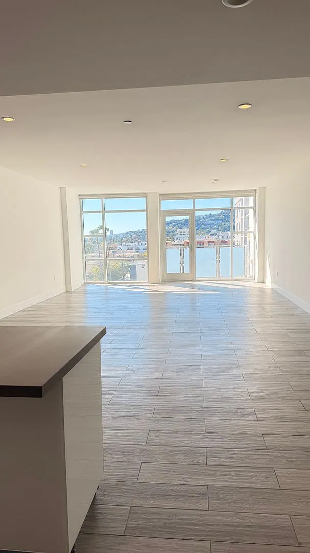 La Brea Regency LLC — Photo 1