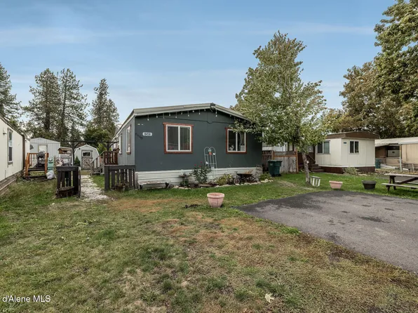 8458 W Park Loop, Rathdrum, ID 83858