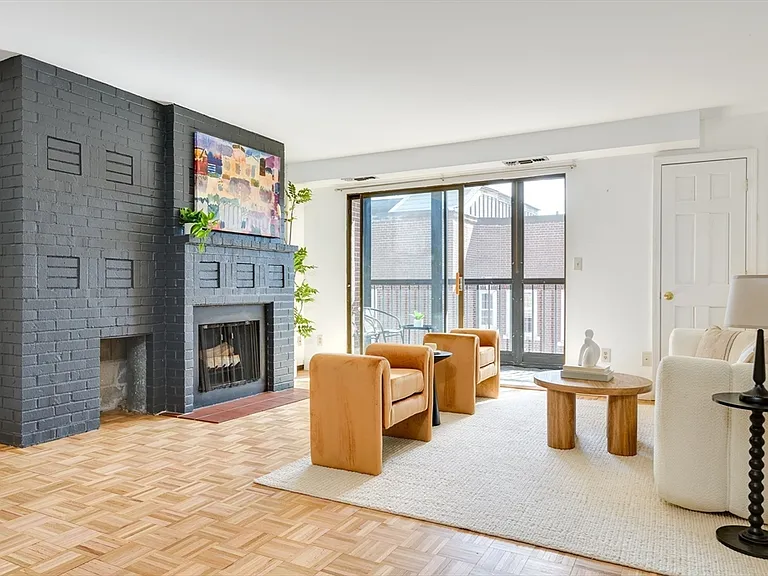 1580 Massachusetts Ave #7C — Photo 2