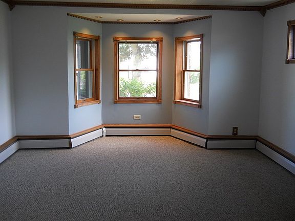 2nd image of 1048 Helderberg Ave