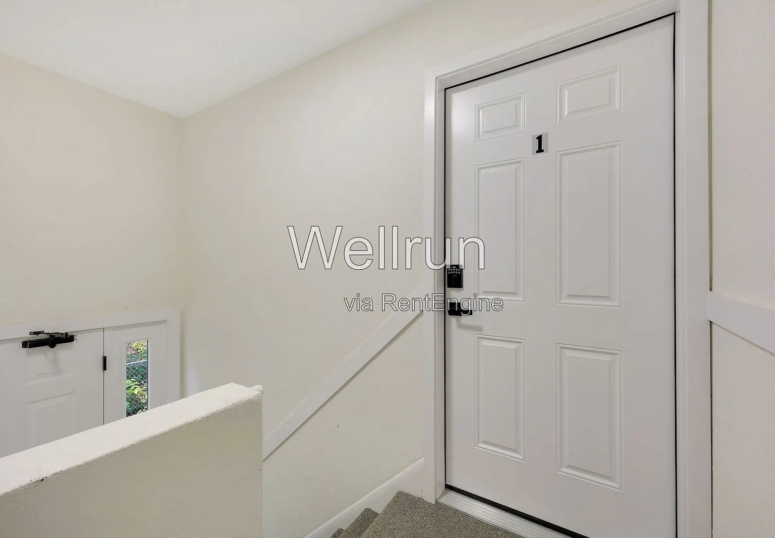 604 Oakdale Ave — Photo 2