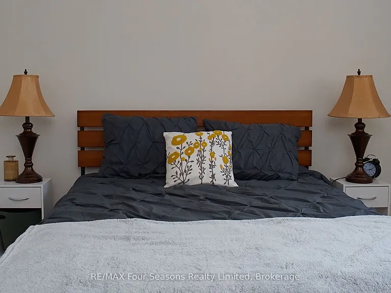 4 Trafalgar Rd #4 — Photo 22