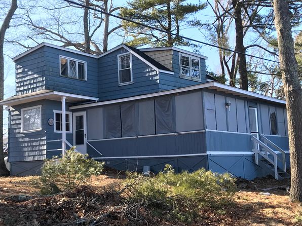 44 Sherbrooke Rd, North Dartmouth, MA 02747