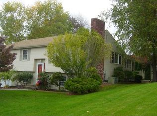 4 Pine Crest Dr, Johnston, RI 02919