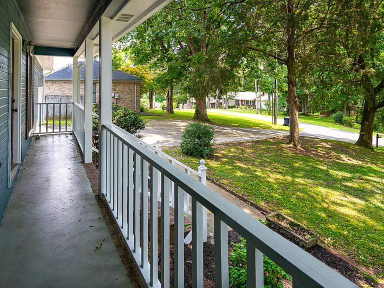 157 Greenwood Dr — Photo 37