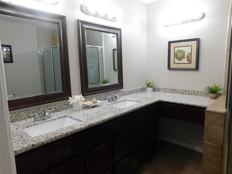 4403 Alamo Ave — Photo 15