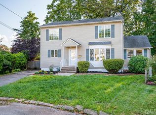 2 Forrest St, Iselin, NJ 08830