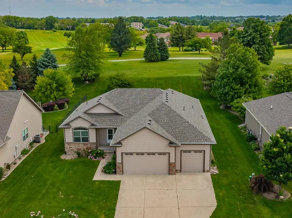 2005 Andrews Dr, Pleasant Hill, IA 50327