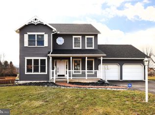 1020 W Springfield Dr, Bellefonte, PA 16823